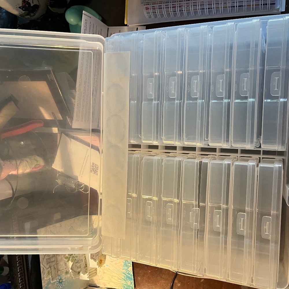 NWOT Plastic Carrying Case for Photos with labels